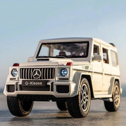 1:24 AMG G63 Model Car, Zinc Alloy Pull Back Toy Car with Sound and Light - Loyace