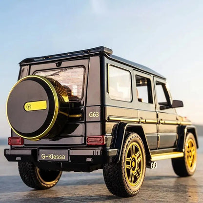 1:24 AMG G63 Model Car, Zinc Alloy Pull Back Toy Car with Sound and Light - Loyace